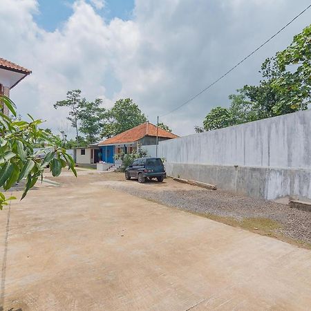 Hotel Reddoorz Syariah @ Tambak Mekar Street Subang Djalantjagak Exterior foto