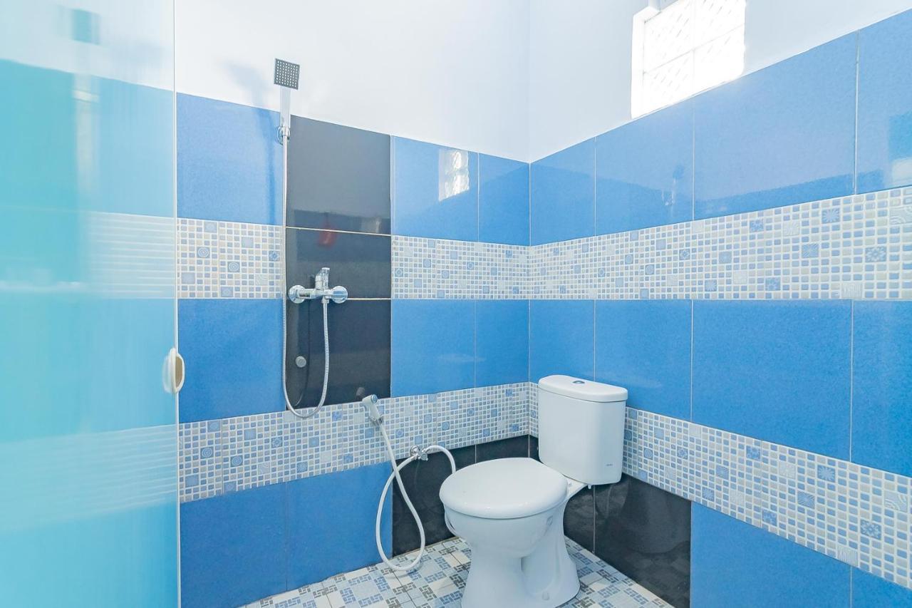 Hotel Reddoorz Syariah @ Tambak Mekar Street Subang Djalantjagak Exterior foto